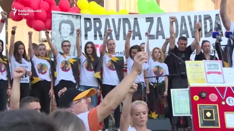 Banjaluka: Hiljade ljudi na skupu 'Pravda za Davida'