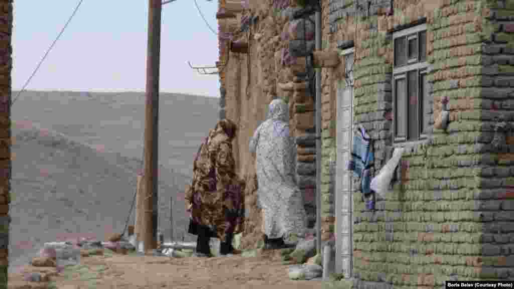 Iran-Kandovan ( pop. 680) is an extraordinary ancient village in the province of East Azarbaijan, near the city of Tabriz, Iran.