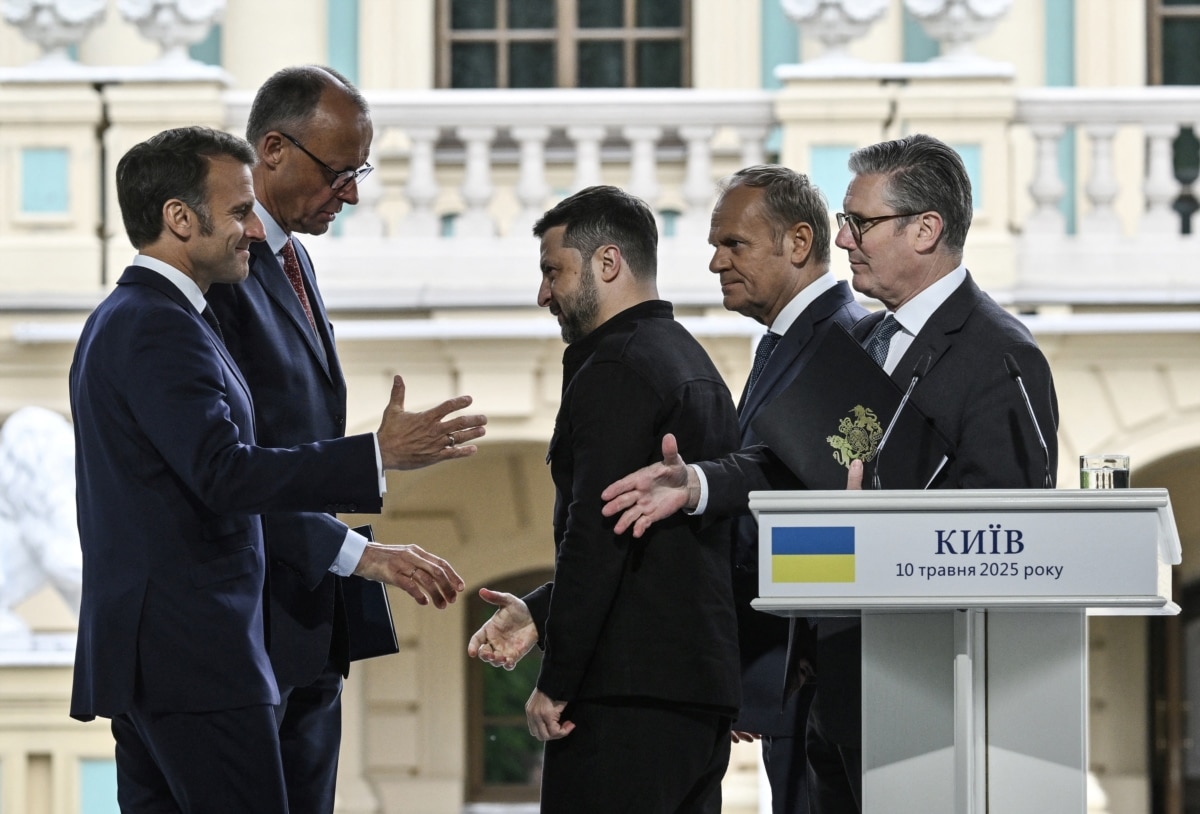 Лідери Європи радять Зеленському не погоджуватися на вимоги РФ без гарантій безпеки з боку США – WSJ