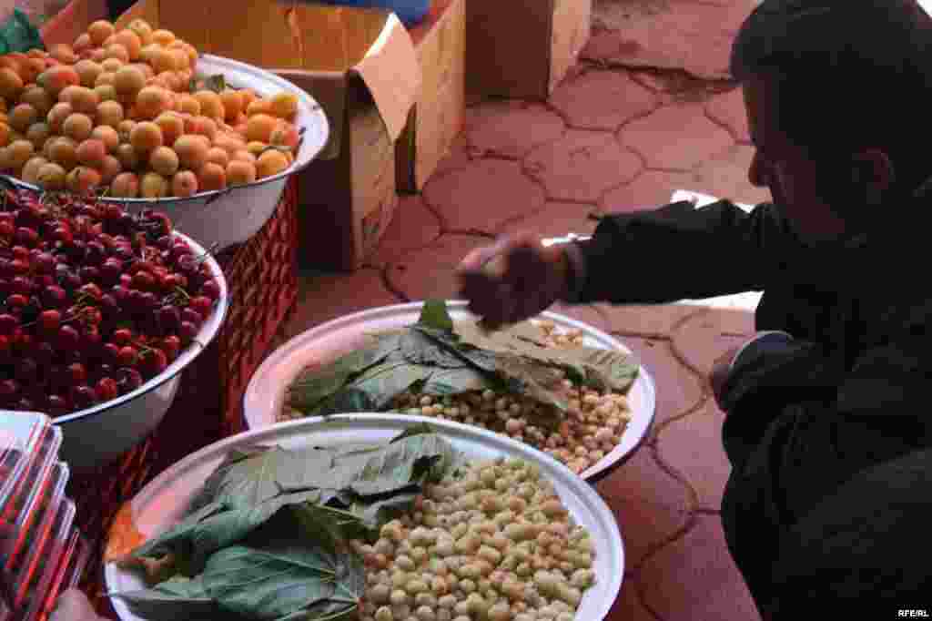 Дар орзуи арзонӣ #88