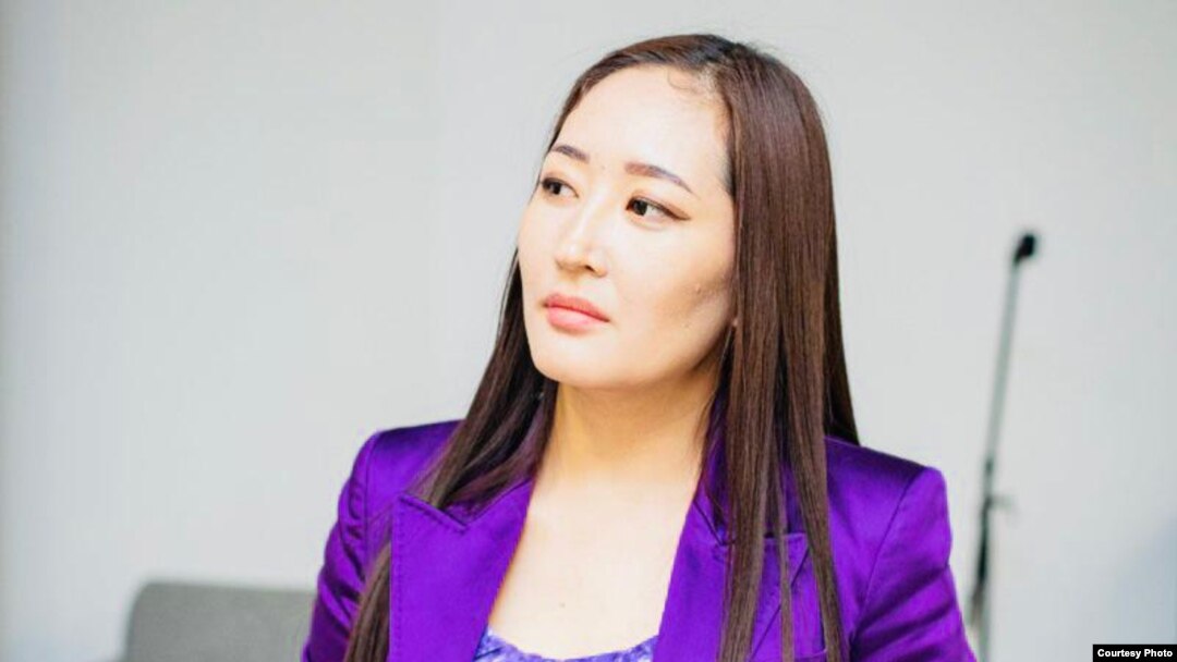 Порно трахается жас әдемі апай Душтағы порно 4