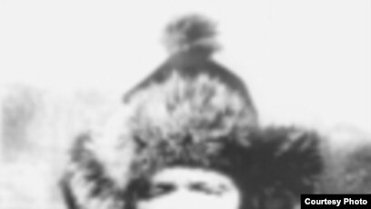 Мас орыстың қызын сиқытып жатыр