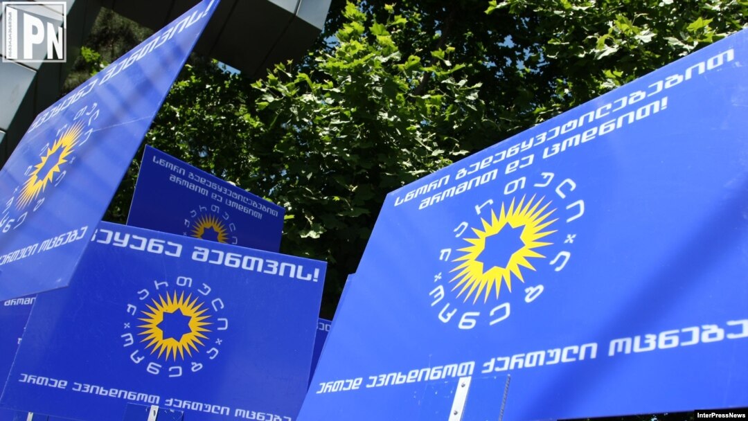 В «Грузинской мечте» уже заявили, что Месхи, Амашукели и Амброладзе не были членами политической коалиции