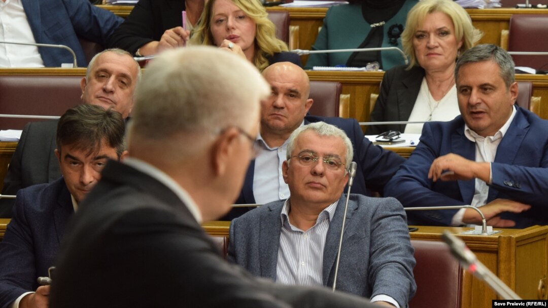 Marković i Mandić u skupštinskoj sali