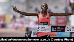 Кеніец Саве — новы рэкардсмэн сьвету ў маратоне