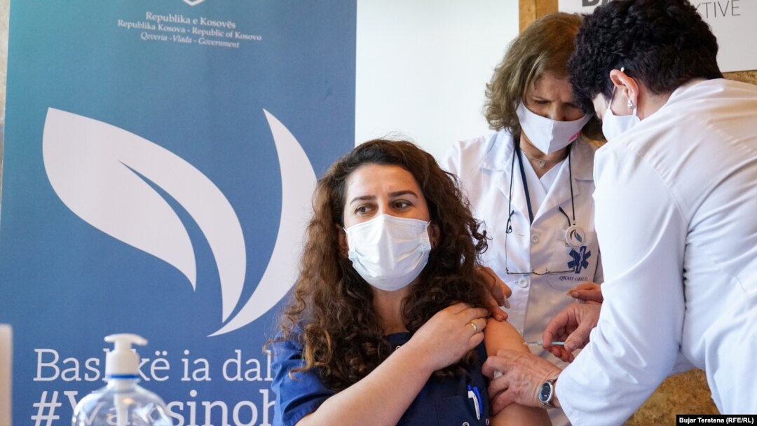 U prvoj nedelji od početka imunizacije protiv korona virusa na Kosovu je vakcinisano nešto više od 3.000 zdravstvenih radnika