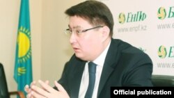 Руслан Ерденаев, до объявленного в январе 2017 года задержания по подозрению в хищениях председатель правления Единого накопительного пенсионного фонда (ЕНПФ) Казахстана.