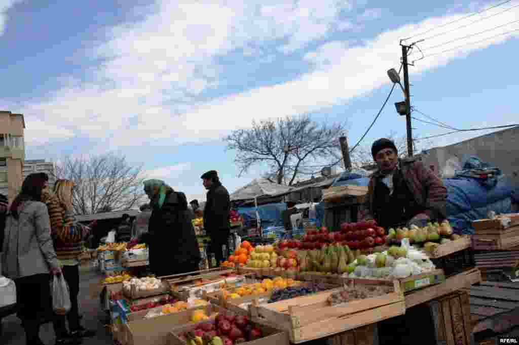 Bakının Yaşıl bazarından lövhələr #19