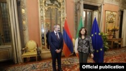 Встреча премьер-министра Армении Никола Пашиняна с председателем Сената Италии Марией Элизабеттой Казеллати, Рим, 21 ноября 2019 г.