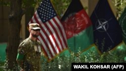 Zastava SAD-a, Afganistana i NATO-a, Kabul