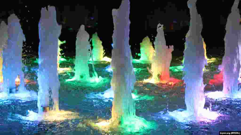 Світломузичний фонтан у парку Перемоги