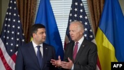 Прем'єр-міністр України Володимир Гройсман і віце-президент США Джозеф Байден, Вашингтон, 15 червня 2016 року