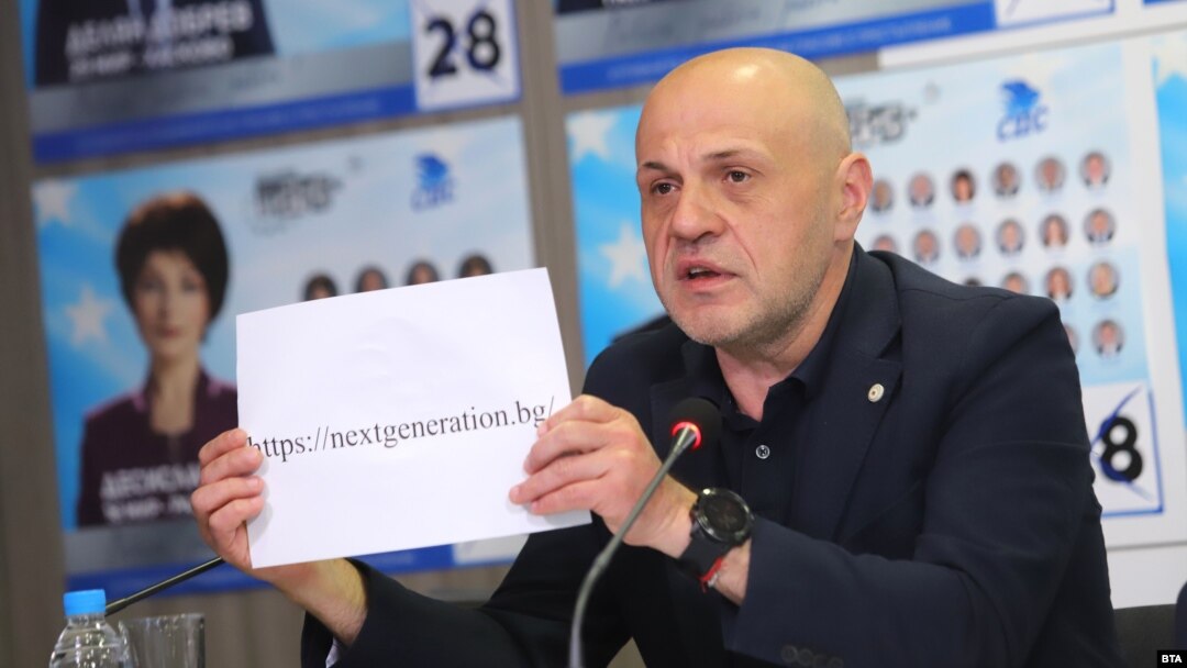 Вицепремиерът Томислав Дончев на брифинг за плана за възстановяване