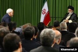 ظریف گفته است که خامنه‌ای «در جلسه‌ای» گفت «مصوبه مجلس باید اجرا شود» و دو روز بعد «این اقدام انجام شد».