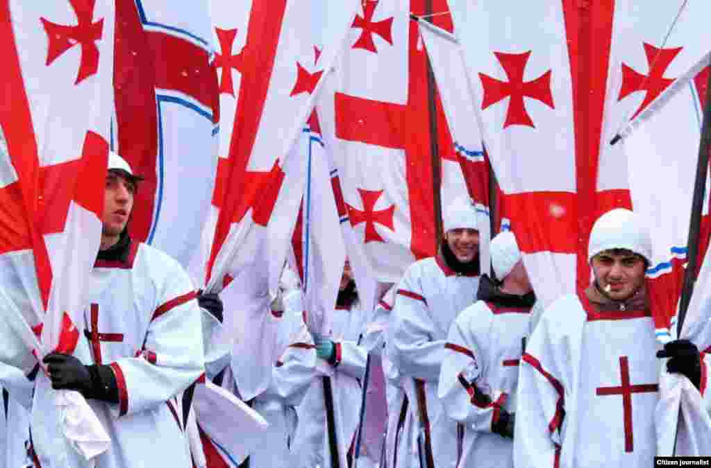 298 მიხეილ სამხარაძე: ”რწმენით...”