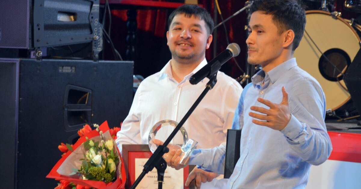 Толық эротикалық бейнелер Шашты кастинг порно видео