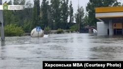 Потоп на Карантинному острові в Херсоні після руйнування Каховської ГЕС, архівне фото, червень 2023 року