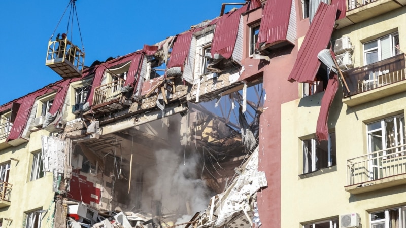 Deadly Strike Hits Odesa; Ukrainian Drones Target Russian Oil Hub