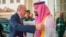Президент Туреччини Реджеп Тайїп Ердоган на зустрічі з саудівським спадкоємним принцом Мухаммедом бін Салманом у Мецці 7 серпня