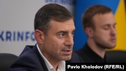 Омбудсмен зазначив, що запланована гуманітарна місія реалізується спільно з російською уповноваженою з прав людини Яною Лантратовою