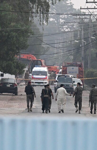 Индия изстреля ракети срещу Пакистан и контролираната от него част