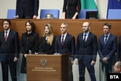 Корман Исмаилов, Надежда Нейнски, Мария Недина, Андрей Гюров, Андрей Янкулов и Стоил Цицелков – част от състава на новия служебен кабинет, 19 февруари 2026 г.