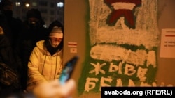 Сустрэчы ў менскіх дварах, ілюстрацыйнае фота 