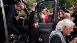 Belarus Frees 25 Political Prisoners As US Says It Will Ease Sanctions
