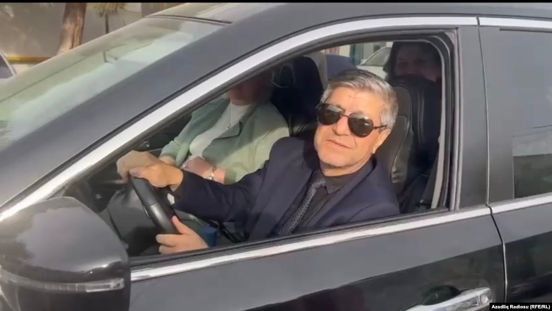 Əvəz Zeynallı azadlıqda