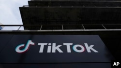 TikTok spune că a luat aceste măsuri ca parte a eforturilor de a preveni dezinformarea în perioada premergătoare alegerilor prezidențiale din SUA din noiembrie.