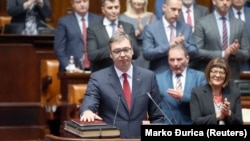 Aleksandar Vuçiq gjatë betimit si president 