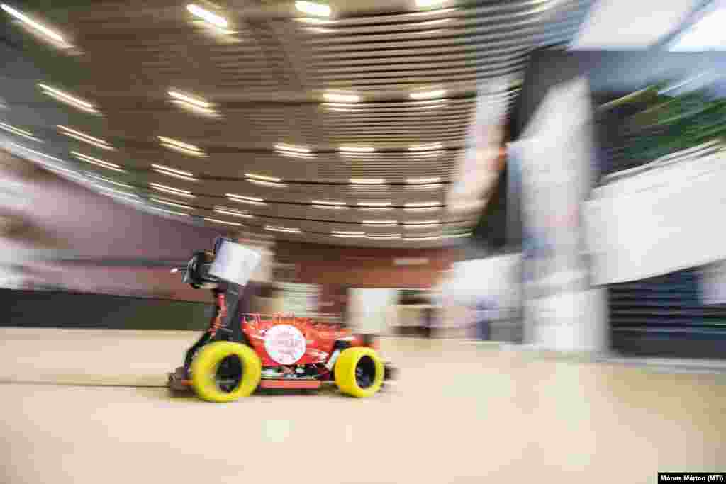 Robotautók versenye a Budapesti Műszaki és Gazdaságtudományi Egyetemen 2021. február 20-án.