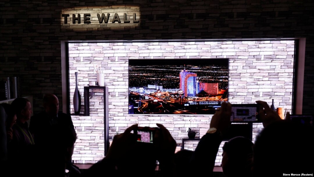 ماژولار بودن تلویزیون The Wall ارائه شده توسط سامسونگ، به کاربر اجازه می‌دهد که اندازه تلویزیون را تا حد ممکن شخصی‌سازی کند.