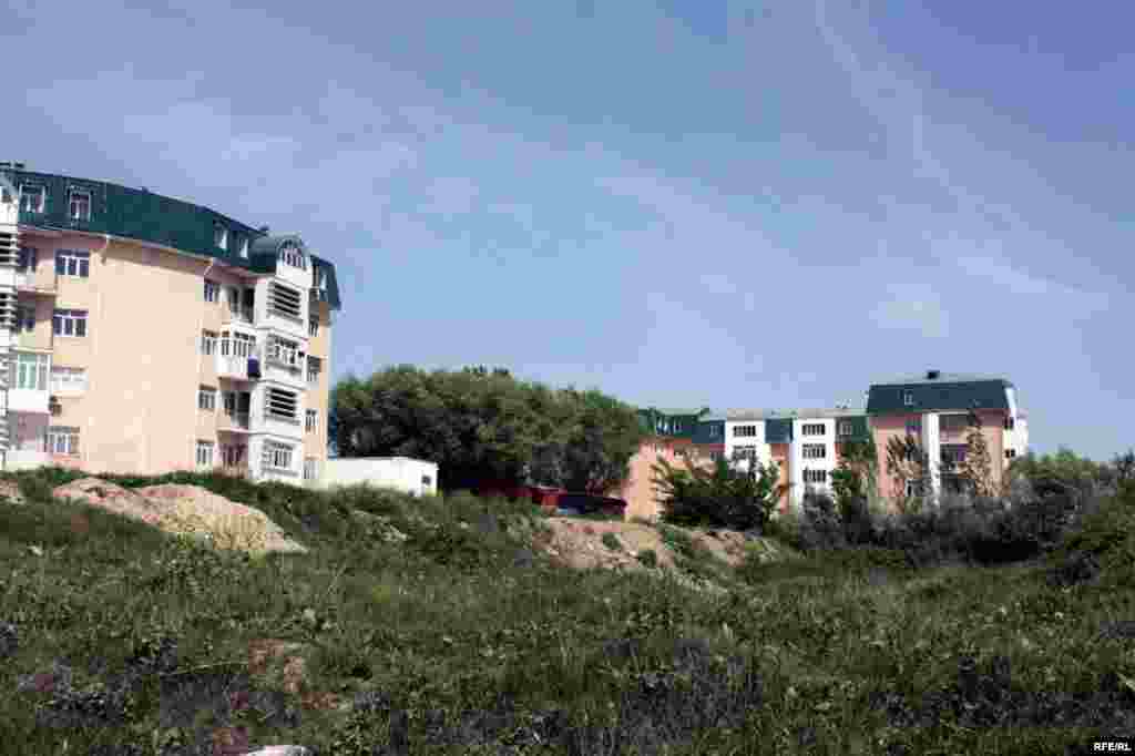 Бомпӯшиҳои рангини Душанбе #30