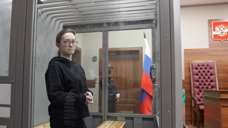 S-au împlinit cinci luni, de când jurnalista Europei Libere, Alsu Kurmasheva, se află în arest preventiv, în Rusia  