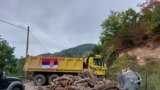 Kosovo: Road blockades in Bernjak, 30 September 