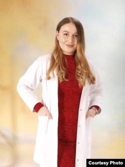 Adriana Șaptefrați, farmacistă-diriginte
