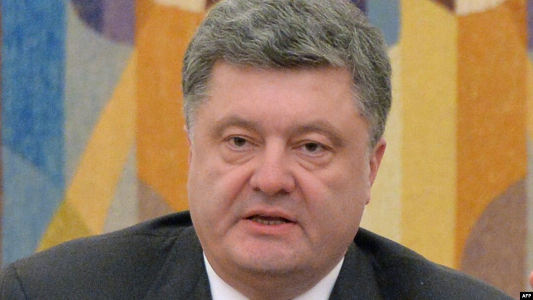 Ukraine -- Ukrainian President Petro Poroshenko speaks during the meeting of national security council, in Kyiv, November 4, 2014
