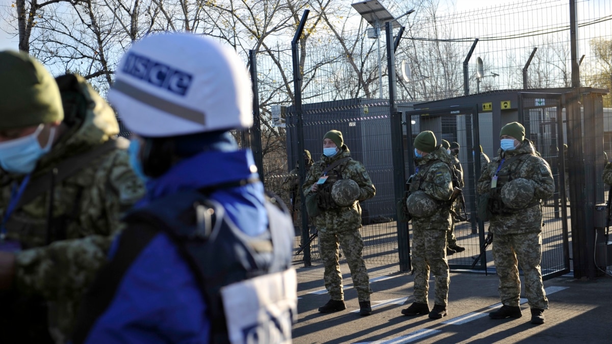Kremlin Refuses To Extend OSCE Mission On Ukraine-Russia Border Crossing, U.S. Says