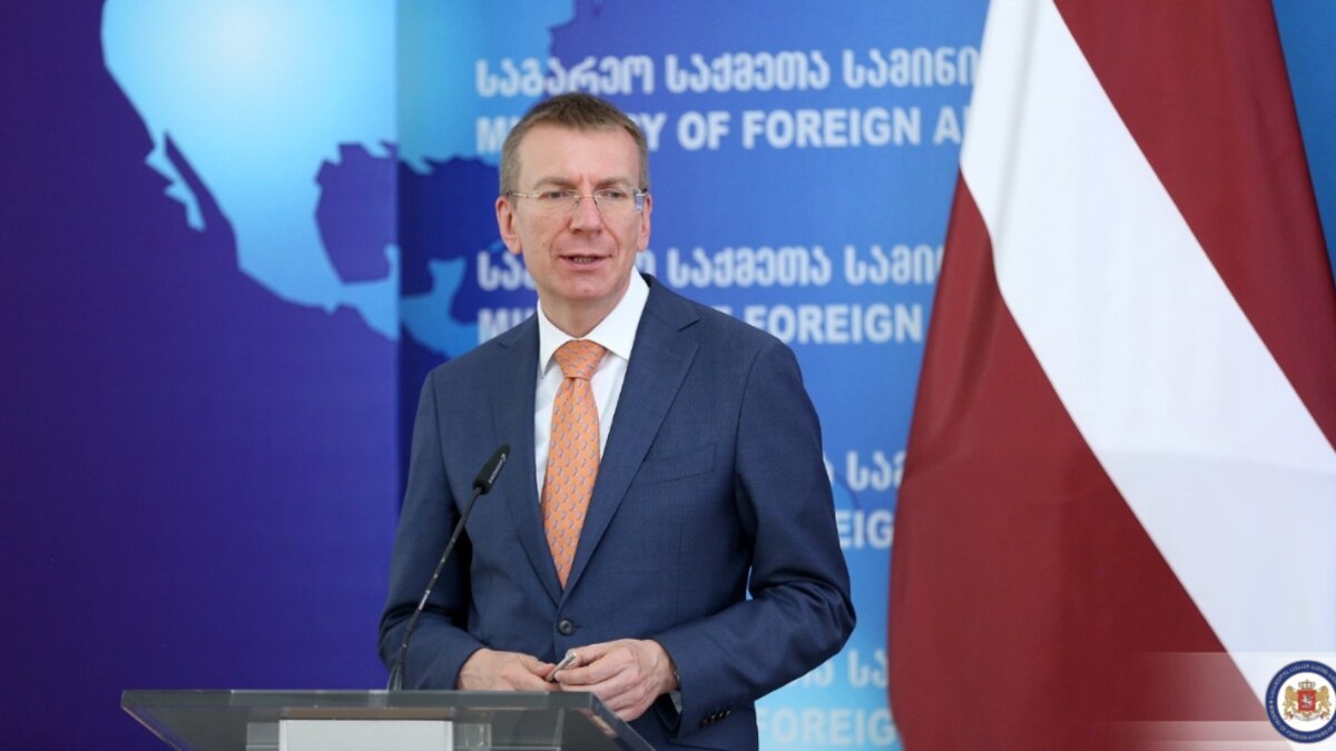 «Денацифікації потребує Росія» – МЗС Латвії