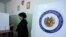 Armenia -- Voting in a mayoral election in Hrazdan, 17Apr2016.