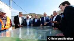 Armenia - Prime Minister Hovik Abrahamian (C) and U.S. Ambassador Richard Mills (R) visit the Amulsar gold deposit, 15Aug2015.