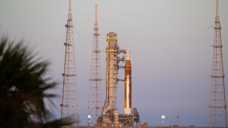 فضانوردان برای پرتاب تاریخی آمریکا به سوی ماه آماده شدند