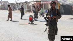 Військові «Талібану» в Спін Болдаку поблизу афгано-пакистанського кордону, жовтень 2025 року