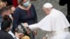 Ferenc pápa általános heti audienciáján a vatikáni Szent Péter téren 2021. június 2-án