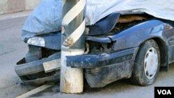 За последние шесть месяцев в результате дорожно-транспортных происшествий погибли 16 человек и получили ранения 67 граждан. Аварии случаются вследствие превышения скорости, нарушения правил обгона, маневрирования и пьянства за рулем