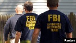 Agjentët e FBI-së, foto nga arkivi