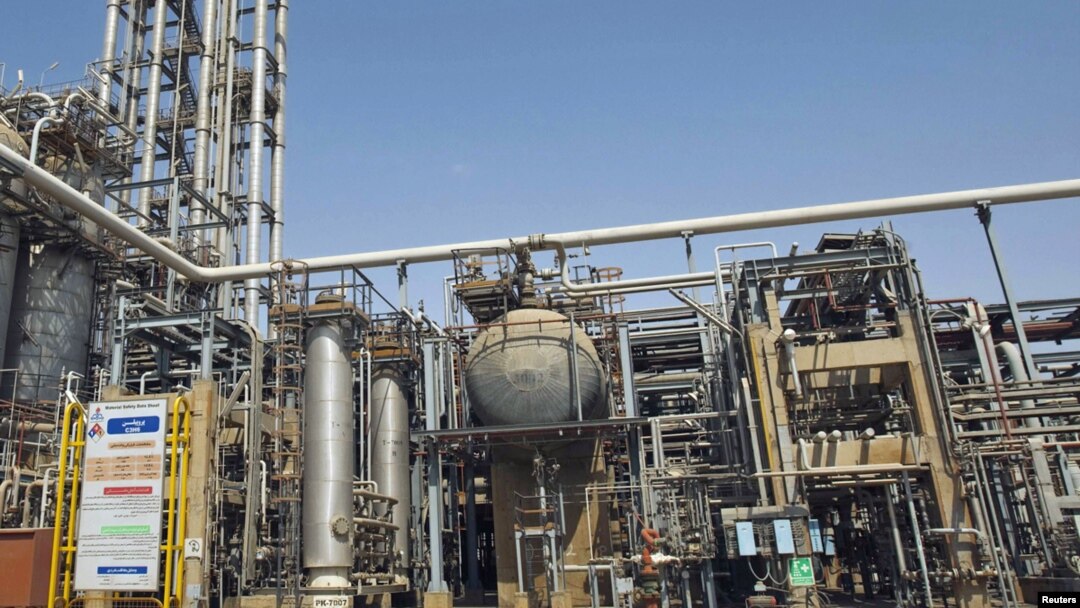 Iran -- A view of the Mahshahr petrochemical plant in Khuzestan province, 28Sep2011