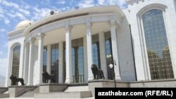 Turkmenistan. Central state library in Ashgabat. General view. July 13, 2014