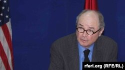 جیمز دابنز نمایندهء خاص ایالات متحده در افغانستان و پاکستان